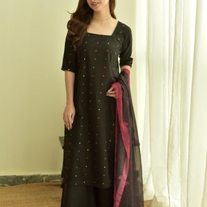 BLACK HEART LAWN 3PC